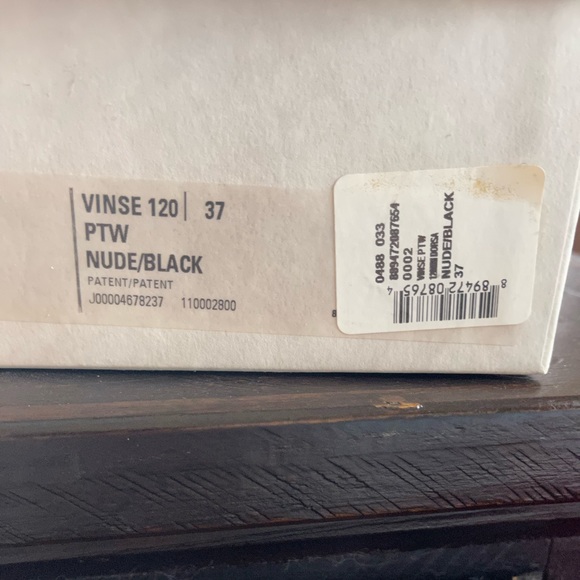 Jimmy Choo beige/tan patent pumps - Picture 2 of 11